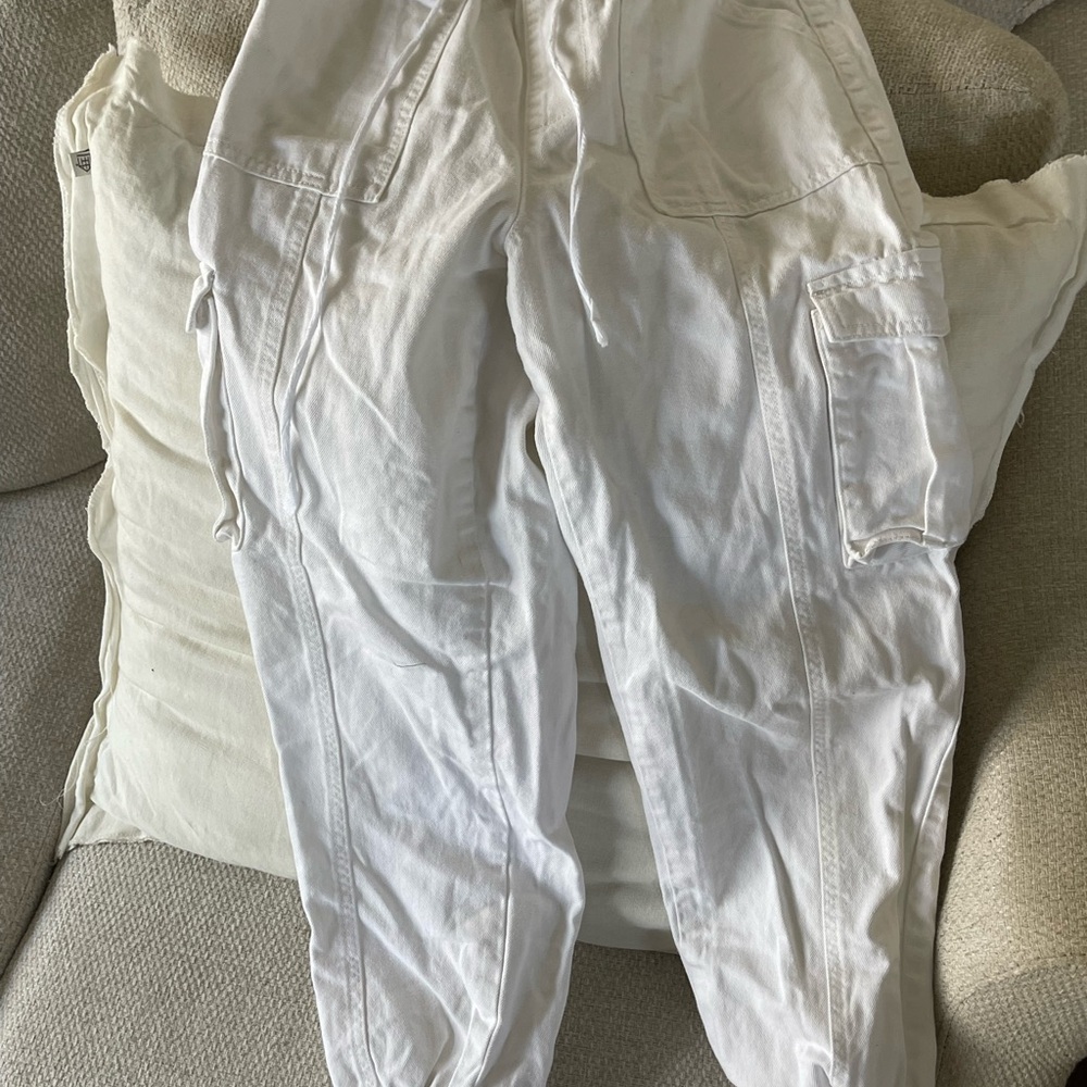 Forever 21 White Elastic Waist Pants